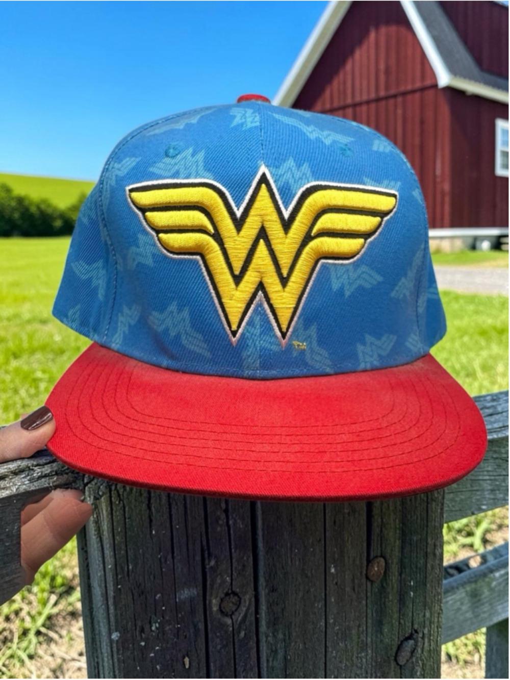DC Comics Wonder Woman Snapback Hat Womens Adjustable Multicolor Red Blue Gold